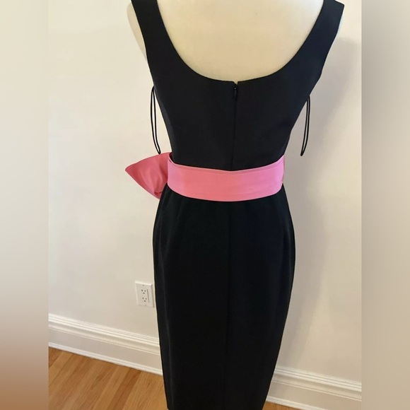 Carolina Herrera Black midi Dress with Pink Accent size 6 - Picture 6 of 10